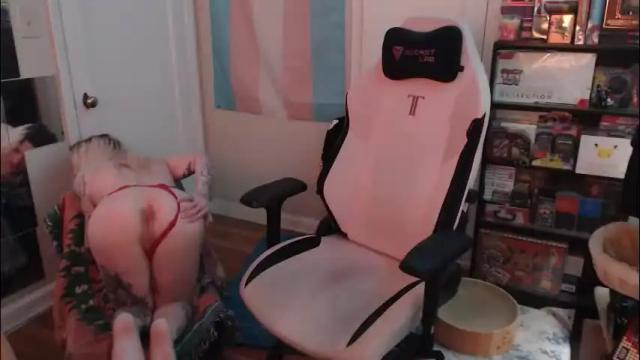 Image 6 of lilkittyjadee Stream on Chaturbate on 2 days ago