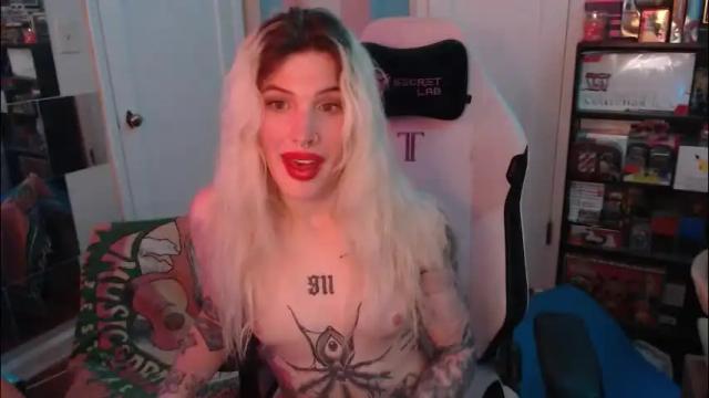 Image 11 of lilkittyjadee Stream on Chaturbate on 13 hours ago