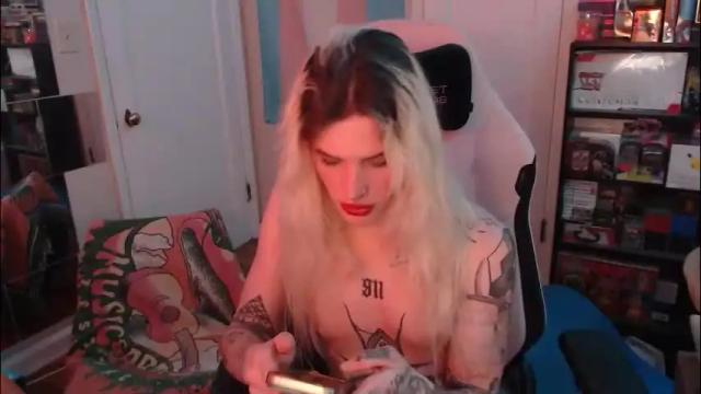 Image 4 of lilkittyjadee Stream on Chaturbate on 13 hours ago