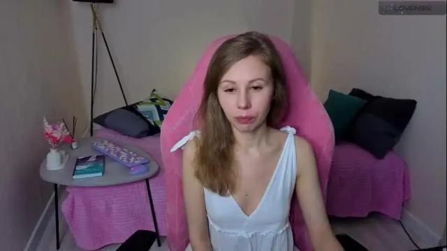 Image 4 of lill_mary Stream on Chaturbate on 24 days ago