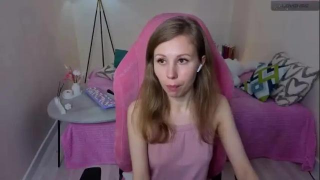 Image 10 of lill_mary Stream on Chaturbate on 13 days ago