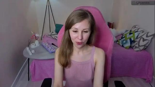Image 8 of lill_mary Stream on Chaturbate on 13 days ago
