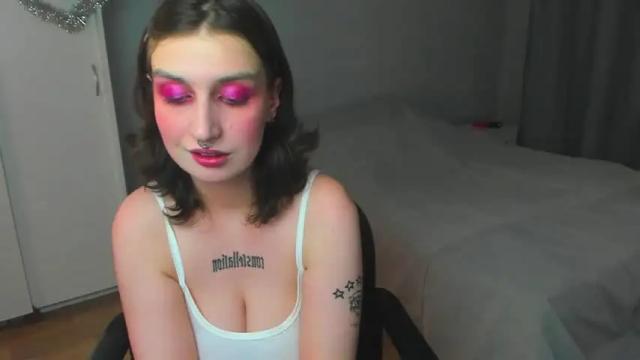 Image 2 of lilla_my Stream on Chaturbate on 16 months ago