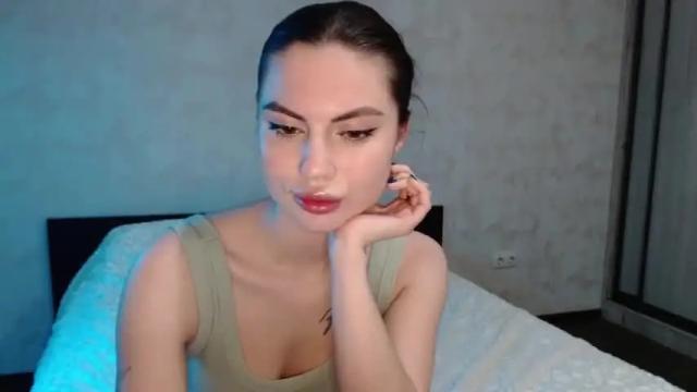 Image 4 of lillalovly Stream on Chaturbate on 16 months ago
