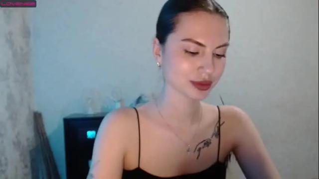 Image 8 of lillalovly Stream on Chaturbate on 2 months ago