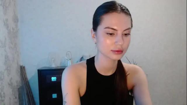 Image 4 of lillalovly Stream on Chaturbate on 2 months ago