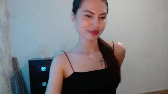 Image 12 of lillalovly Stream on Chaturbate on 17 days ago