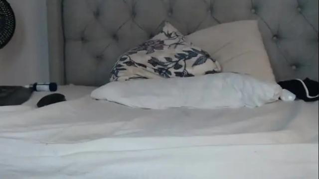 Image 8 of lillebbw_sweet Stream on Chaturbate on 1 month ago