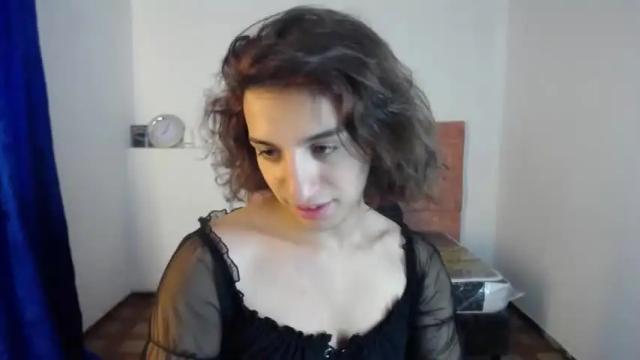 Image 2 of lilli_gant Stream on Chaturbate on 14 months ago