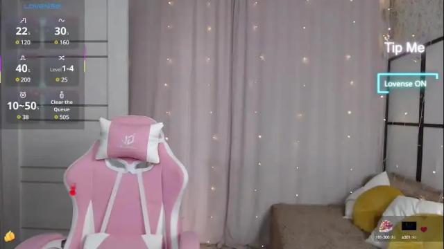 Image 3 of lillian_clark7 Stream on Chaturbate on 5 months ago