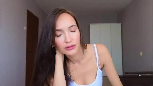 Image 12 of lillian_clark7 Stream on Chaturbate on 26 days ago