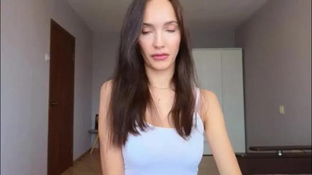 Image 2 of lillian_clark7 Stream on Chaturbate on 26 days ago