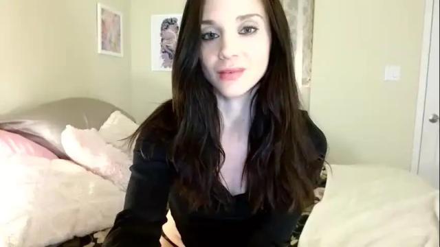 Image 4 of lillian_rose Stream on Chaturbate on 13 months ago