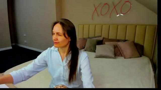 Image 10 of lillian_white1 Stream on Chaturbate on 13 days ago