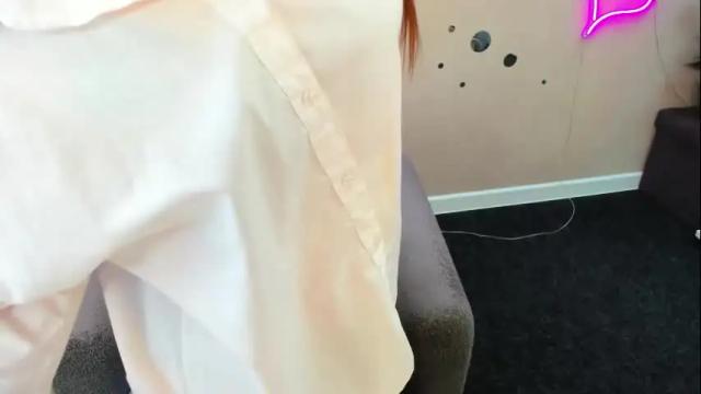 Image 2 of lillian_white1 Stream on Chaturbate on 1 day ago