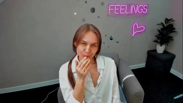Image 6 of lillian_white1 Stream on Chaturbate on 1 month ago