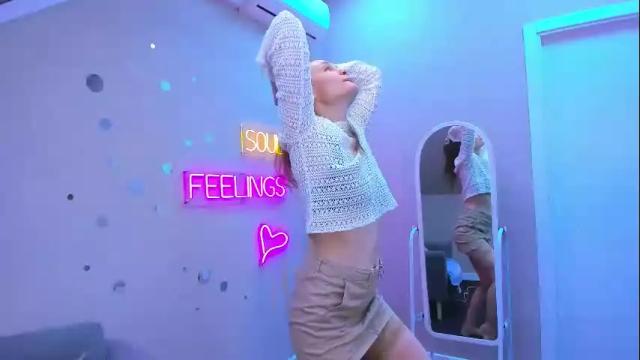 Image 4 of lillian_white1 Stream on Chaturbate on 1 month ago