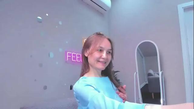 Image 11 of lillian_white1 Stream on Chaturbate on 1 month ago