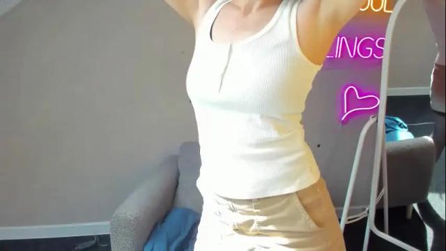 Image 11 of lillian_white1 Stream on Chaturbate on 10 days ago