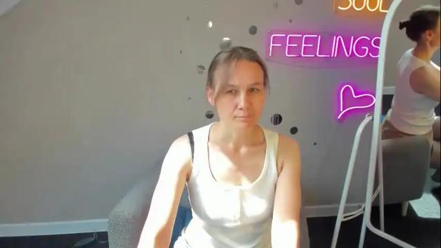 Image 12 of lillian_white1 Stream on Chaturbate on 10 days ago