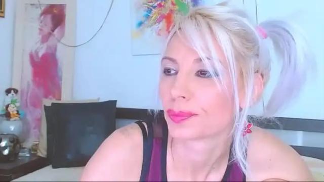 Image 10 of lillianasara Stream on Chaturbate on 14 months ago