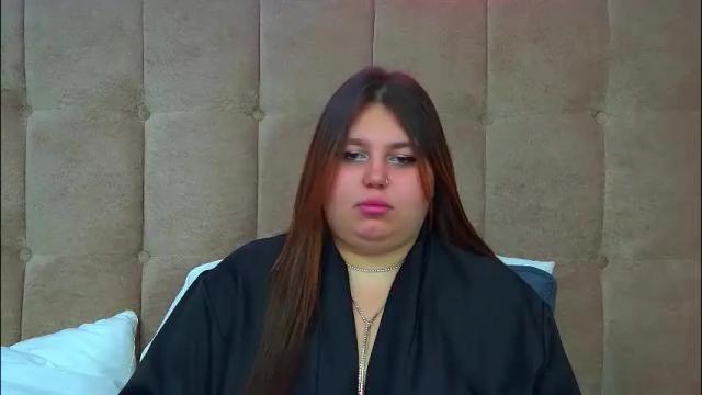 Image 2 of lillianhaig Stream on Chaturbate on 1 month ago