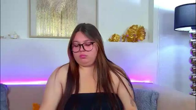 Image 2 of lillianhaig Stream on Chaturbate on 1 month ago