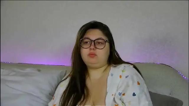 Image 2 of lillianhaig Stream on Chaturbate on 1 month ago