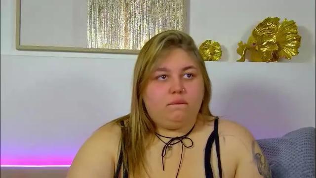 Image 8 of lillianhaig Stream on Chaturbate on 2 months ago