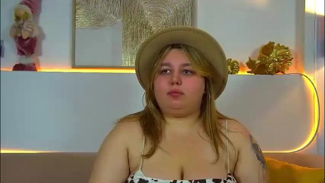 Image 3 of lillianhaig Stream on Chaturbate on 1 month ago