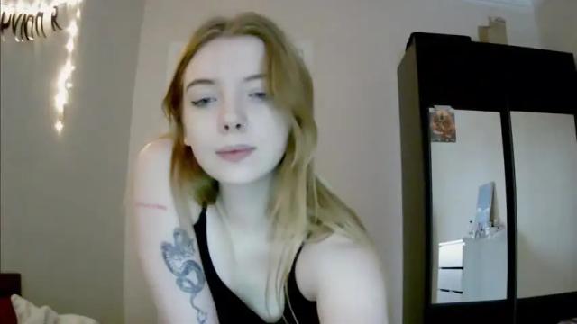 Image 2 of lilllylovyou Stream on Chaturbate on 19 months ago