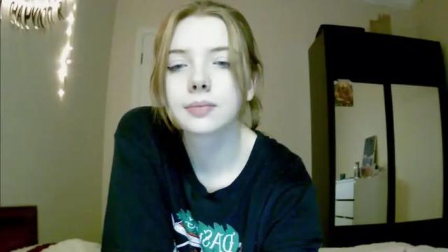 Image 11 of lilllylovyou Stream on Chaturbate on 19 months ago