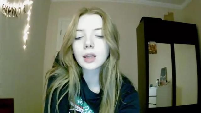 Image 3 of lilllylovyou Stream on Chaturbate on 19 months ago