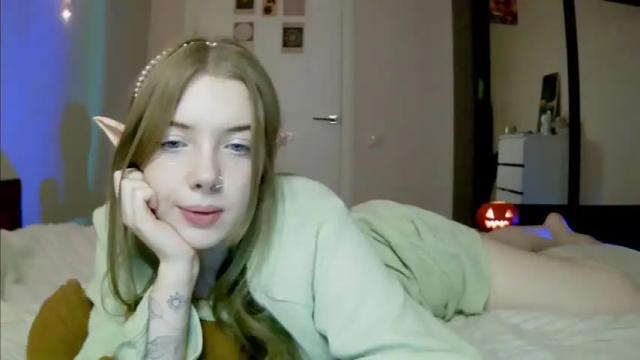 Image 2 of lilllylovyou Stream on Chaturbate on 19 months ago