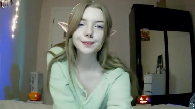 Image 4 of lilllylovyou Stream on Chaturbate on 19 months ago