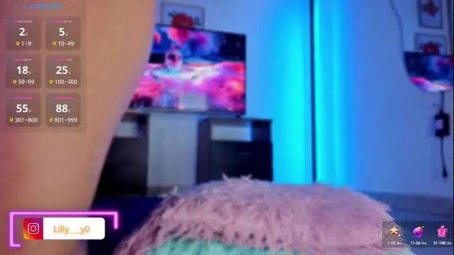 Image 2 of lilly_dollss Stream on Chaturbate on 1 month ago