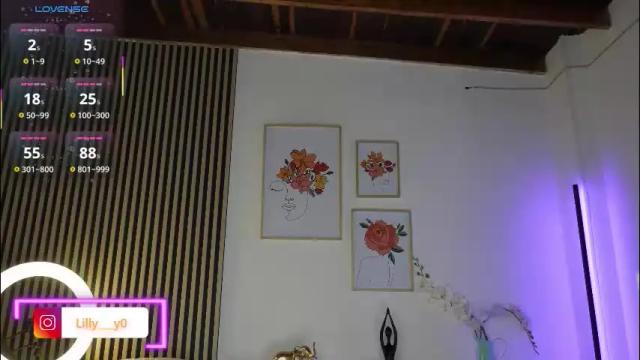 Image 3 of lilly_dollss Stream on Chaturbate on 1 month ago