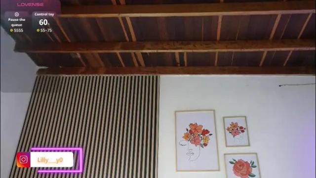 Image 2 of lilly_dollss Stream on Chaturbate on 13 days ago