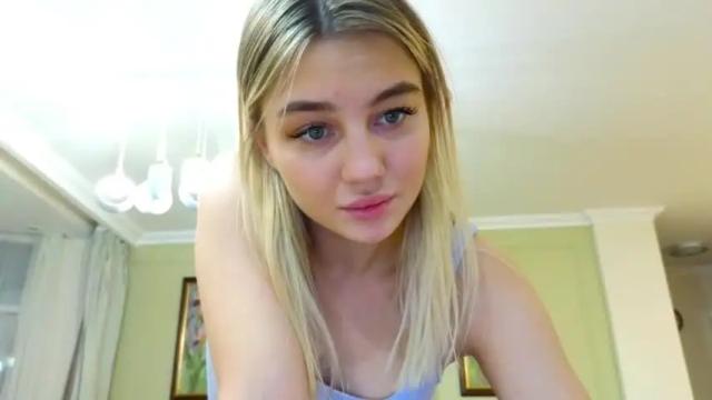 Image 7 of lilly_mattsson Stream on Chaturbate on 15 months ago