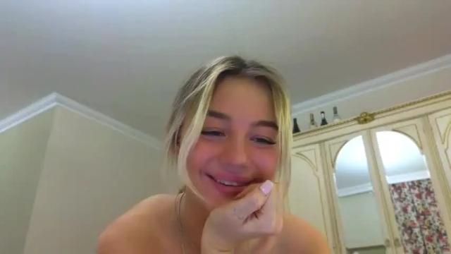 Image 11 of lilly_mattsson Stream on Chaturbate on 26 months ago