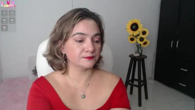 Image 2 of lilly_milf Stream on Chaturbate on 1 month ago