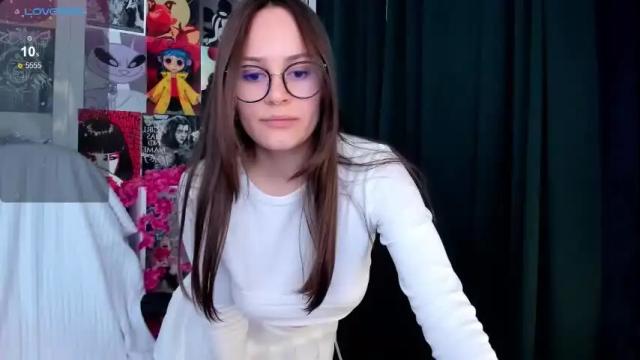 Image 4 of lilly_soulmate Stream on Chaturbate on 1 month ago