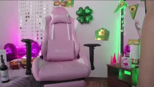 Image 10 of lilly_sweet4 Stream on Chaturbate on 15 months ago