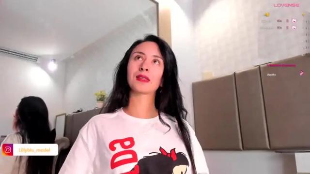 Thumbnail 3, lillyblu's Stream at Chaturbate, 18 months ago