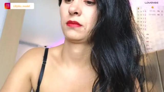 Image 7 of lillyblu Stream on Chaturbate on 14 months ago