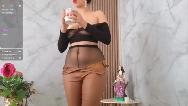 Image 10 of lillyblu Stream on Chaturbate on 4 months ago