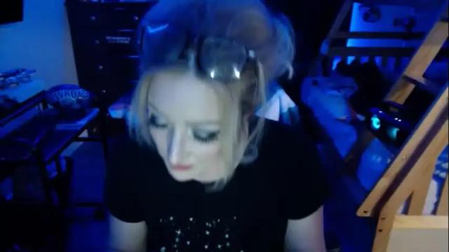 Image 11 of lillydawn Stream on Chaturbate on 28 months ago