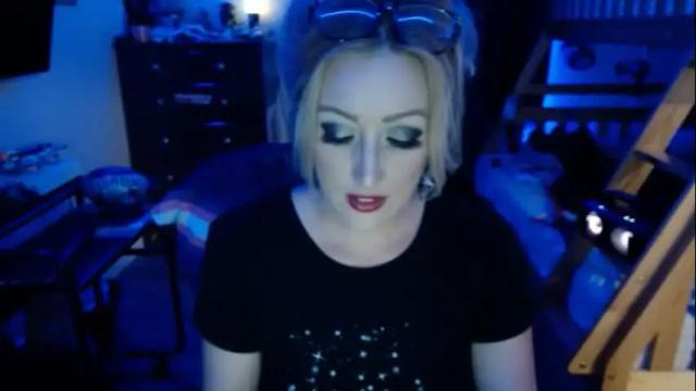 Image 4 of lillydawn Stream on Chaturbate on 28 months ago