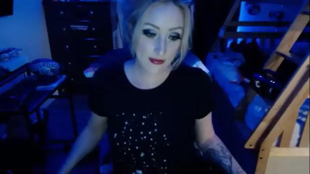Image 6 of lillydawn Stream on Chaturbate on 28 months ago