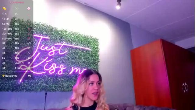 Thumbnail 3, lillymaxwell's Stream at Chaturbate, 21 days ago